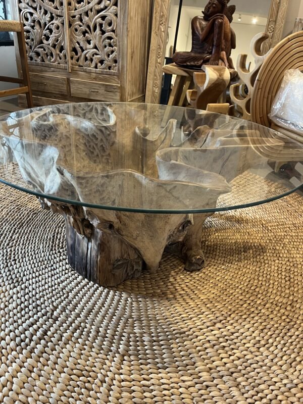 Mesa de vidrio con base de raíz - Imagen 4