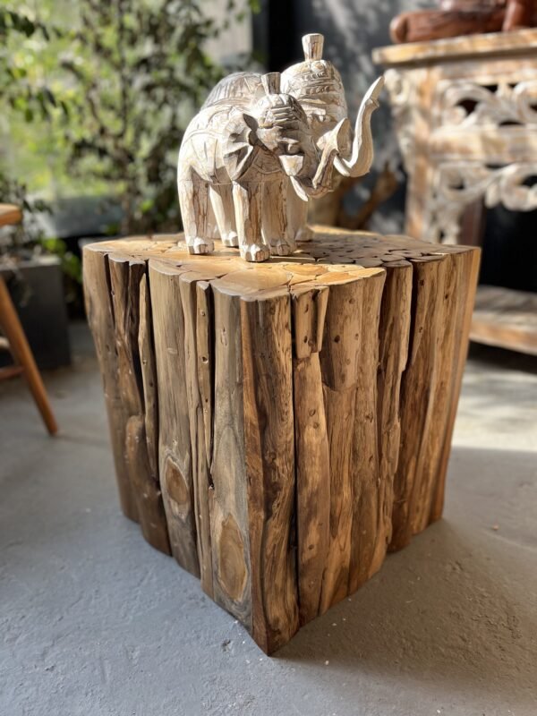 Mesa de living auxiliar rústica Kayu